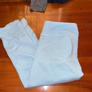 Light blue cropped leggings